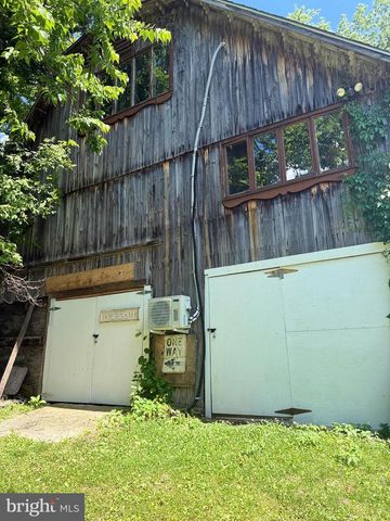 1630 SALFORD ST, Harleysville, PA 19438