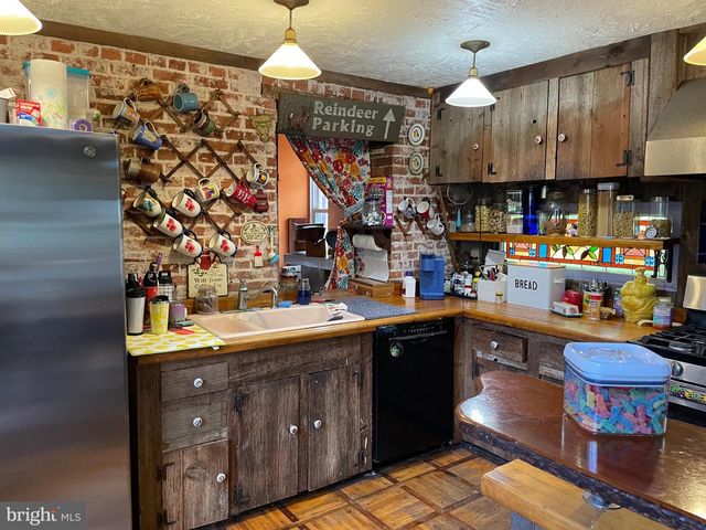 1630 SALFORD ST, Harleysville, PA 19438