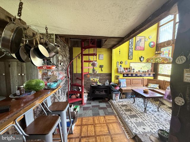 1630 SALFORD ST, Harleysville, PA 19438