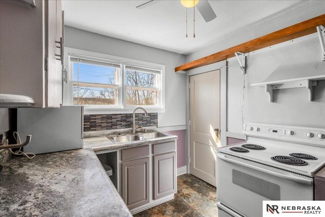 3917 Sumner Street, Lincoln, NE 68506