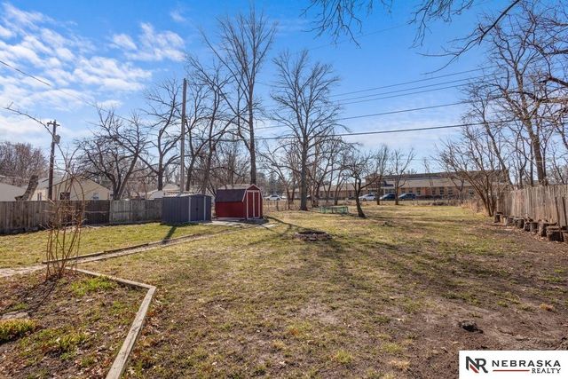 3917 Sumner Street, Lincoln, NE 68506