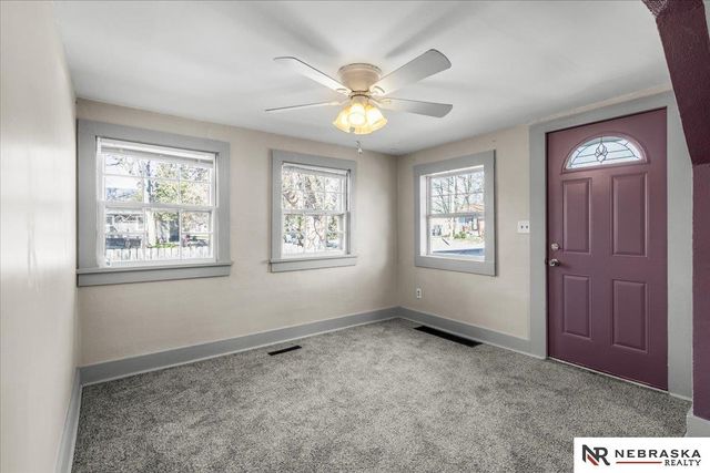 3917 Sumner Street, Lincoln, NE 68506