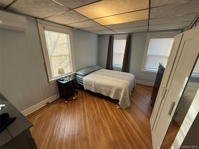 8802 79th Avenue, Glendale, NY 11385