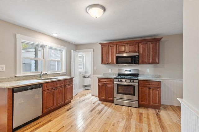 20 School St 2, Weymouth, MA 02189