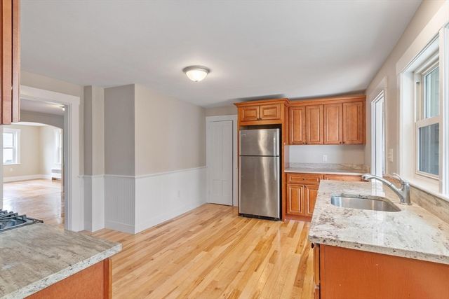 20 School St 2, Weymouth, MA 02189