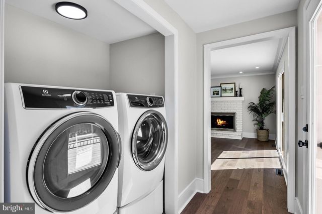 5 WOODS EDGE CT, Medford, NJ 08055