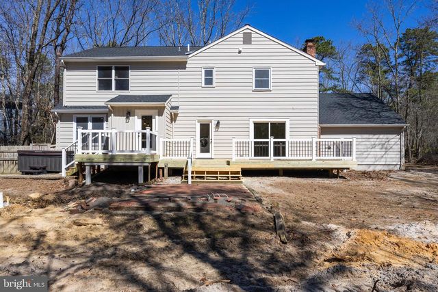 5 WOODS EDGE CT, Medford, NJ 08055