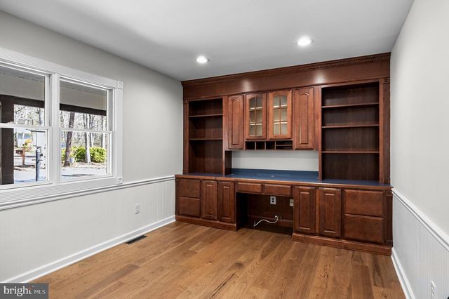 5 WOODS EDGE CT, Medford, NJ 08055