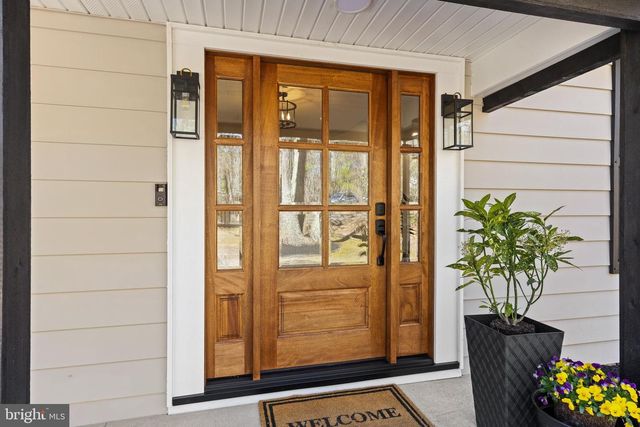 5 WOODS EDGE CT, Medford, NJ 08055