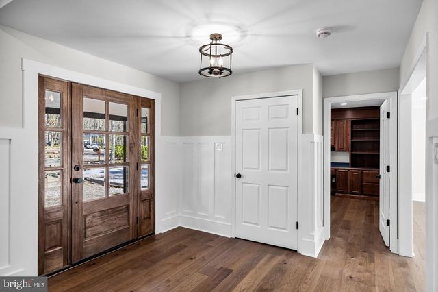 5 WOODS EDGE CT, Medford, NJ 08055