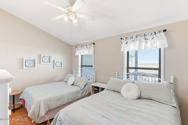 1896 New River Inlet Road 1402, N Topsail Beach, NC 28460
