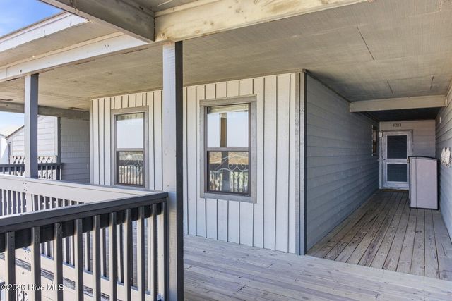 1896 New River Inlet Road 1402, N Topsail Beach, NC 28460