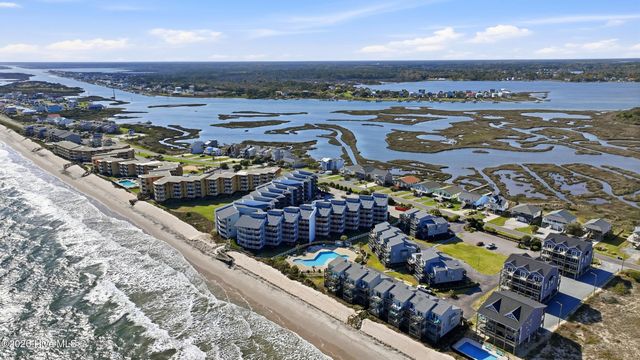 1896 New River Inlet Road 1402, N Topsail Beach, NC 28460
