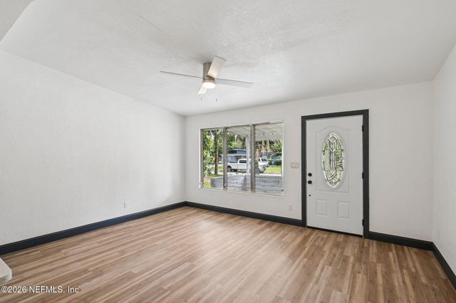 5347 KEYSTONE Drive N, Jacksonville, FL 32216
