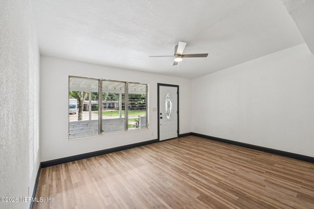 5347 KEYSTONE Drive N, Jacksonville, FL 32216