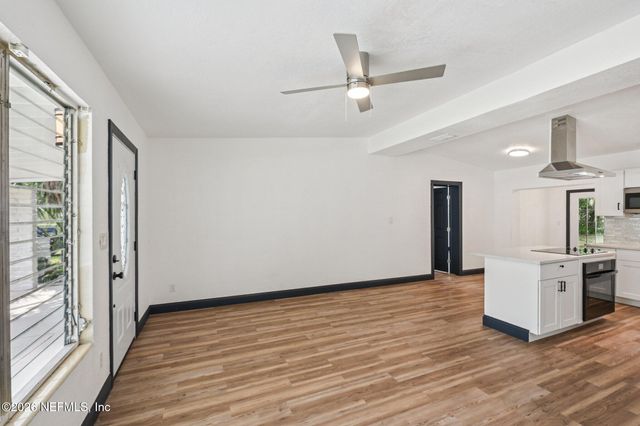 5347 KEYSTONE Drive N, Jacksonville, FL 32216