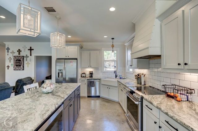 363 Bella Court Pvt Drive, Frierson, LA 71027