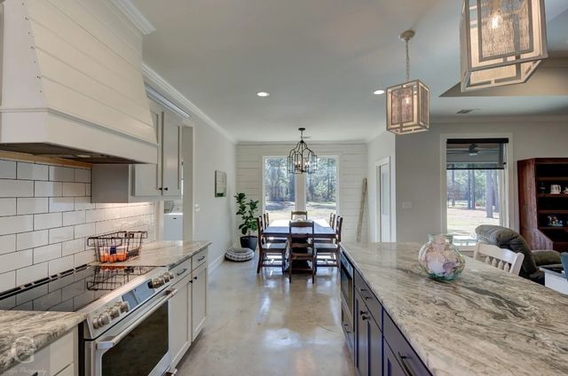 363 Bella Court Pvt Drive, Frierson, LA 71027