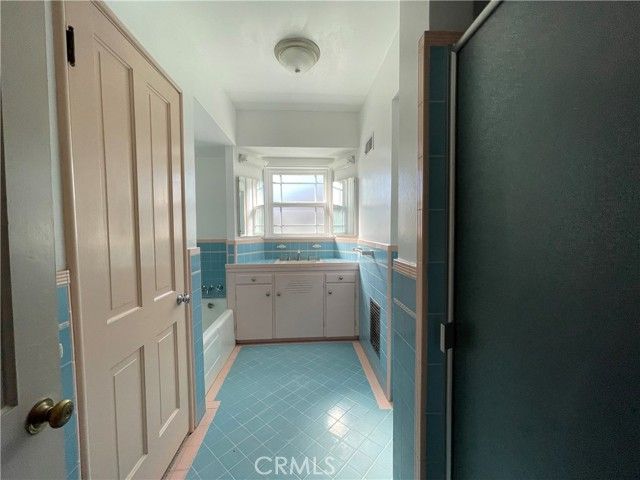 2845 N D, San Bernardino, CA 92405