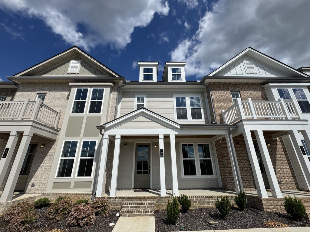 120 Nearwater Pl, Hendersonville, TN 37075