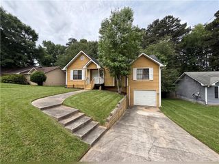 10433 Candlelight Road, Jonesboro, GA 30238