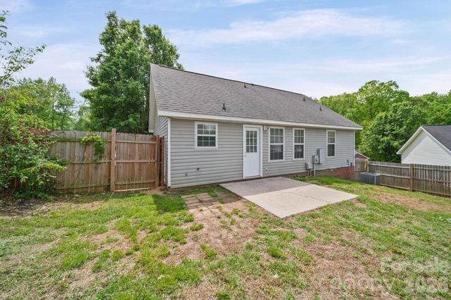 3716 Capps Hill Drive 19, Charlotte, NC 28216