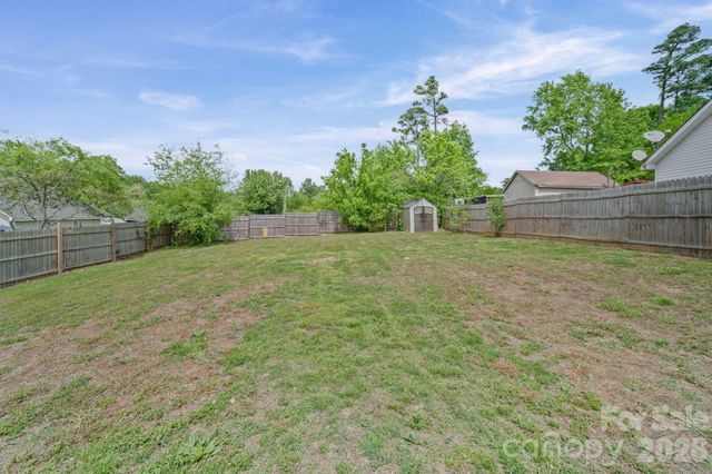 3716 Capps Hill Drive 19, Charlotte, NC 28216