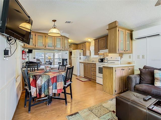 9000 US HWY 192 780, Clermont, FL 34714