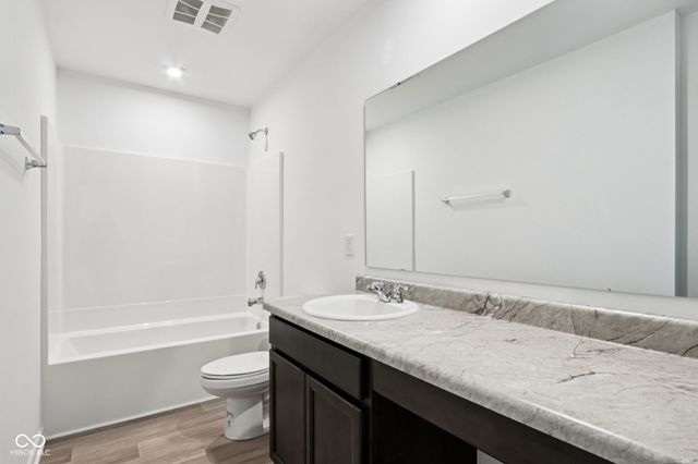 2032 Black Oak Drive, Shelbyville, IN 46176