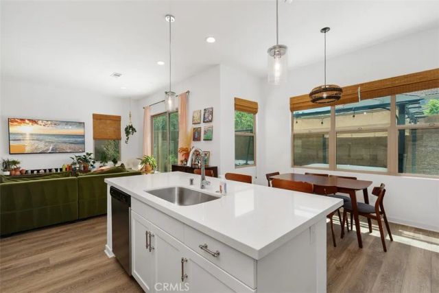4247 Horvath 108, Corona, CA 92883
