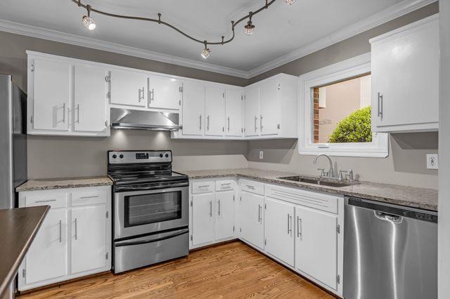 940 Gale Ln Apt 146, Nashville, TN 37204