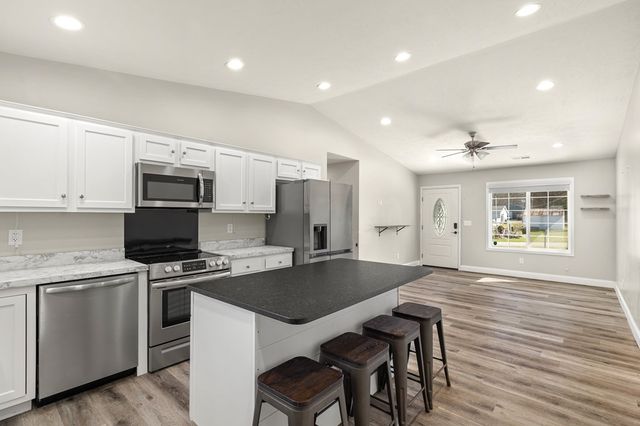 761 Fairfax Ave, Mansfield, OH 44906