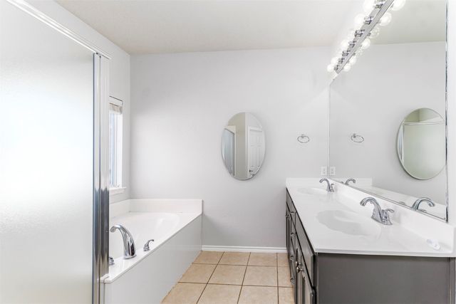 2641 Chadwick Drive, Fort Worth, TX 76131