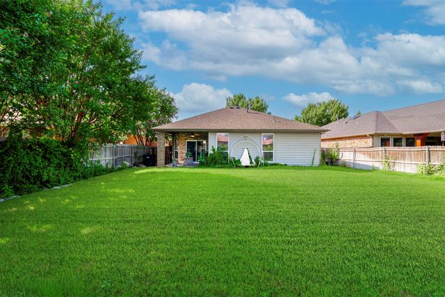 2641 Chadwick Drive, Fort Worth, TX 76131