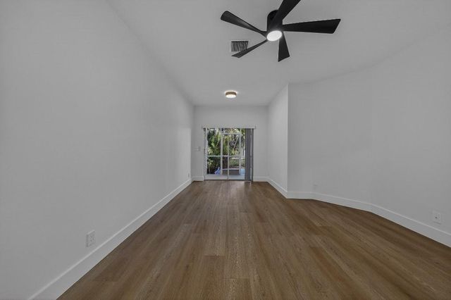 4243 SW 10th Court, Deerfield Beach, FL 33442