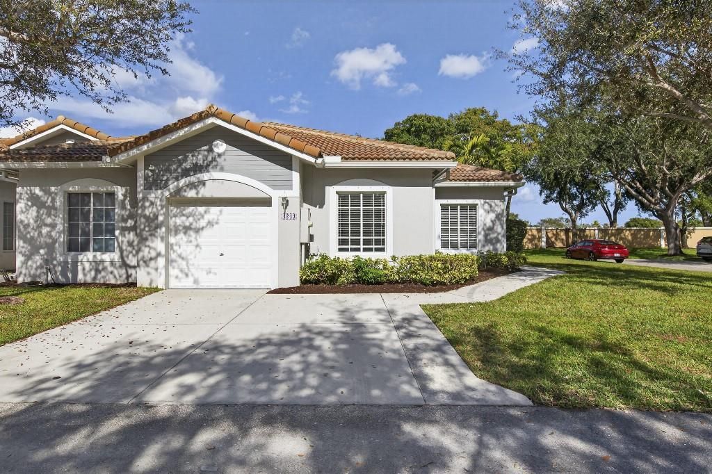 4243 SW 10th Court, Deerfield Beach, FL 33442