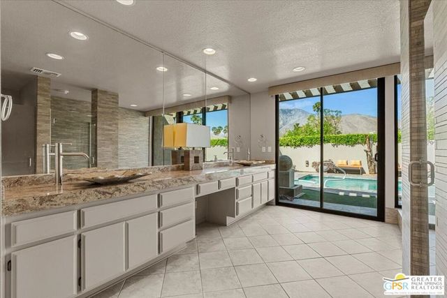 2863 Sundance Circle, Palm Springs, CA 92262