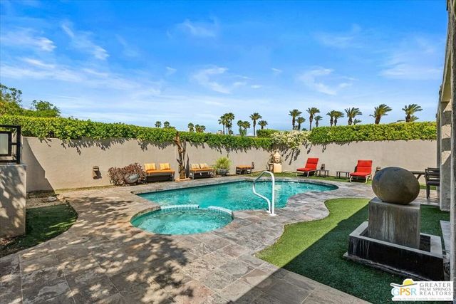2863 Sundance Circle, Palm Springs, CA 92262