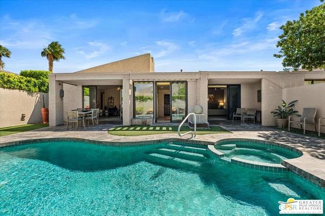 2863 Sundance Circle, Palm Springs, CA 92262