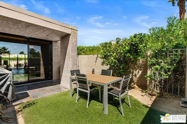 2863 Sundance Circle, Palm Springs, CA 92262