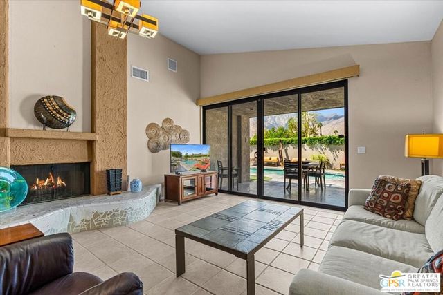 2863 Sundance Circle, Palm Springs, CA 92262