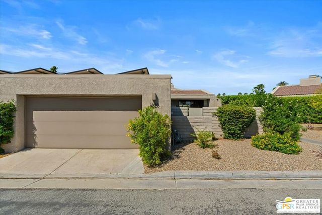 2863 Sundance Circle, Palm Springs, CA 92262