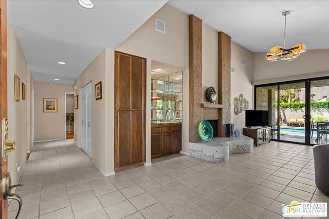 2863 Sundance Circle, Palm Springs, CA 92262