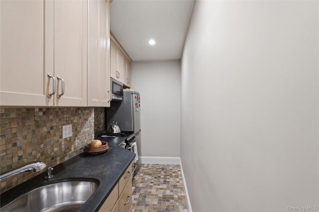 1273 North Avenue 1E/5, New Rochelle, NY 10804