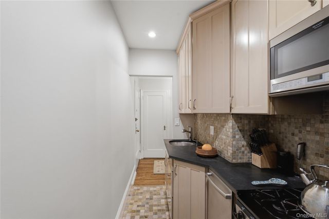 1273 North Avenue 1E/5, New Rochelle, NY 10804