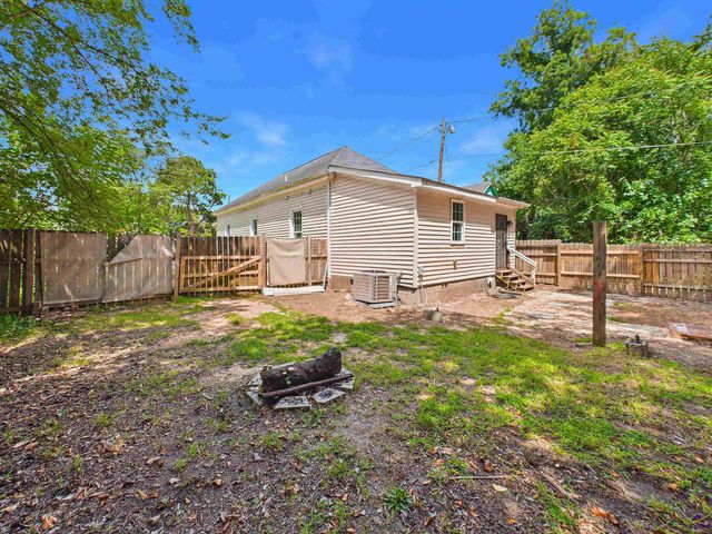 823 Elm Street, Macon, GA 31201
