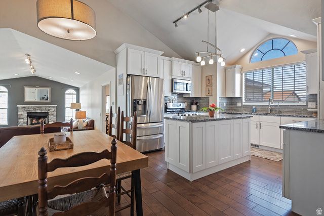 11755 S CANBERRA DR, Sandy, UT 84094