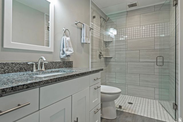 11755 S CANBERRA DR, Sandy, UT 84094