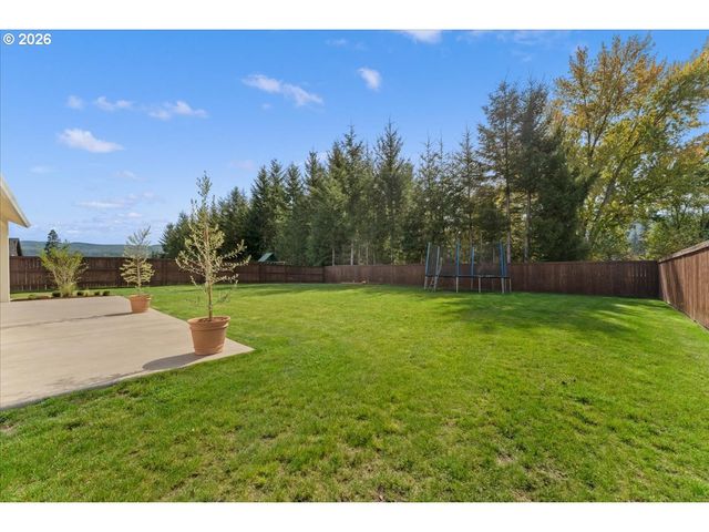 207 W OAK St, Yacolt, WA 98675