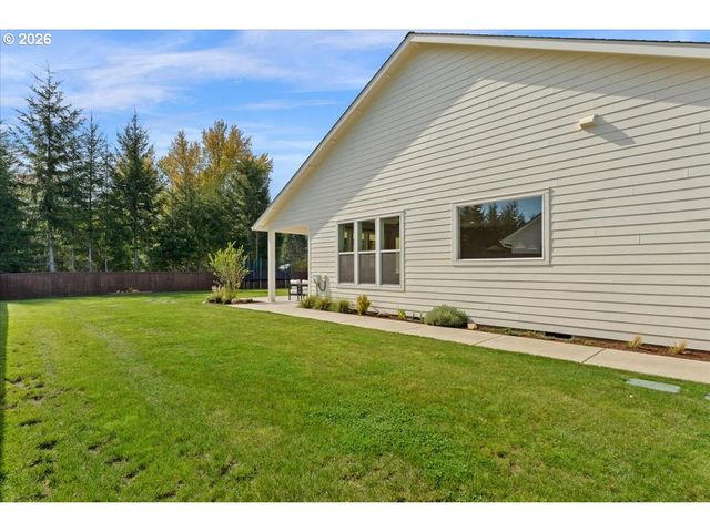 207 W OAK St, Yacolt, WA 98675